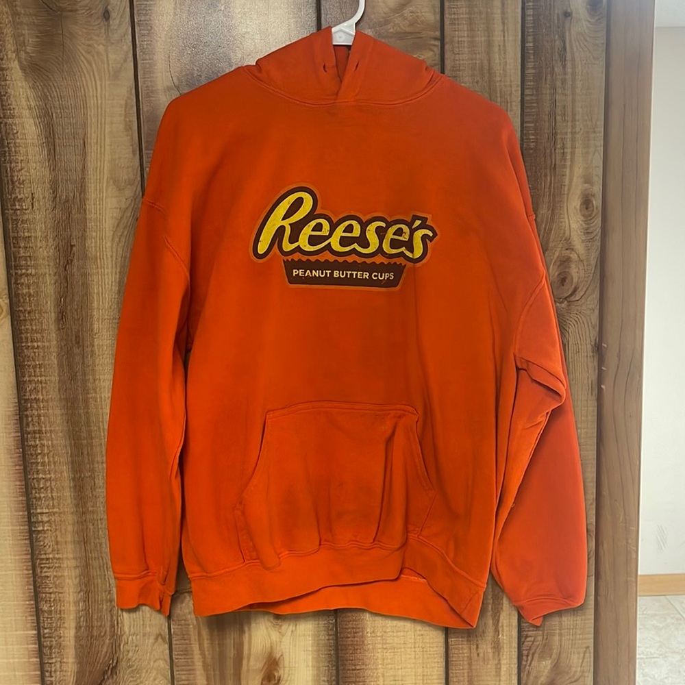 Girls Reese’s hoodie from Hersey Park
